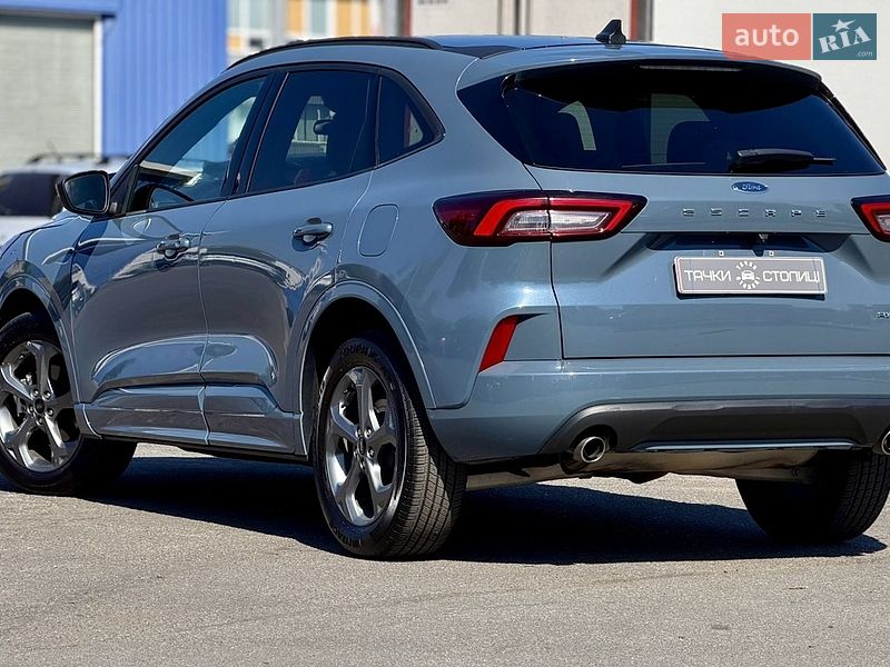Внедорожник / Кроссовер Ford Escape 2023 в Киеве