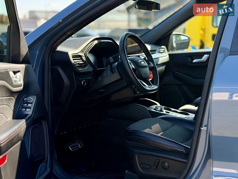 Внедорожник / Кроссовер Ford Escape 2023 в Киеве