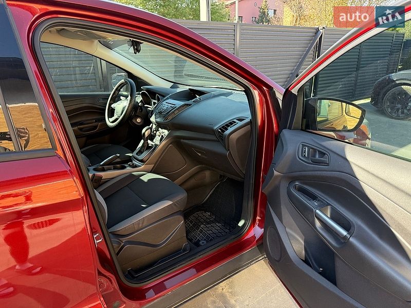 Внедорожник / Кроссовер Ford Escape 2015 в Львове