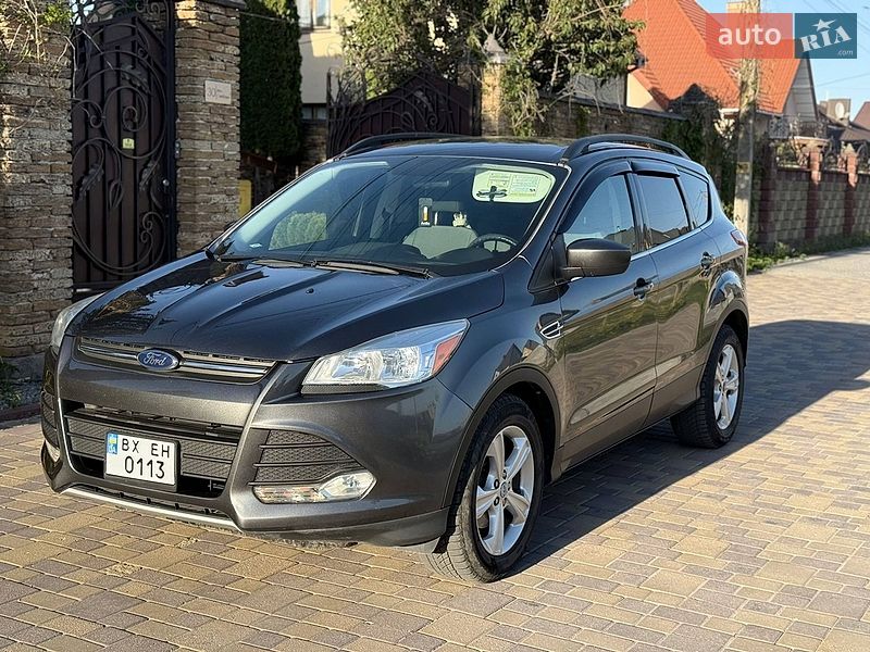 Внедорожник / Кроссовер Ford Escape 2016 в Ровно