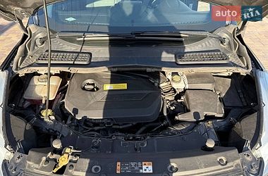 Внедорожник / Кроссовер Ford Escape 2016 в Ровно