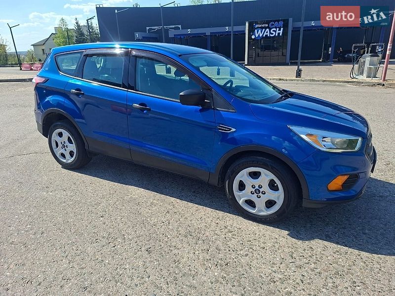 Позашляховик / Кросовер Ford Escape 2017 в Харкові