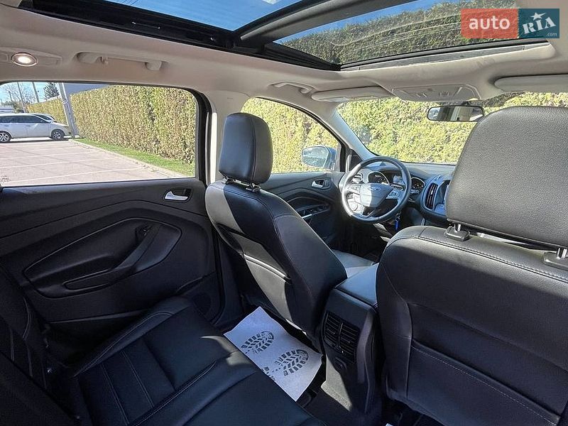 Внедорожник / Кроссовер Ford Escape 2018 в Львове