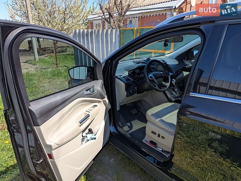 Внедорожник / Кроссовер Ford Escape 2015 в Полтаве