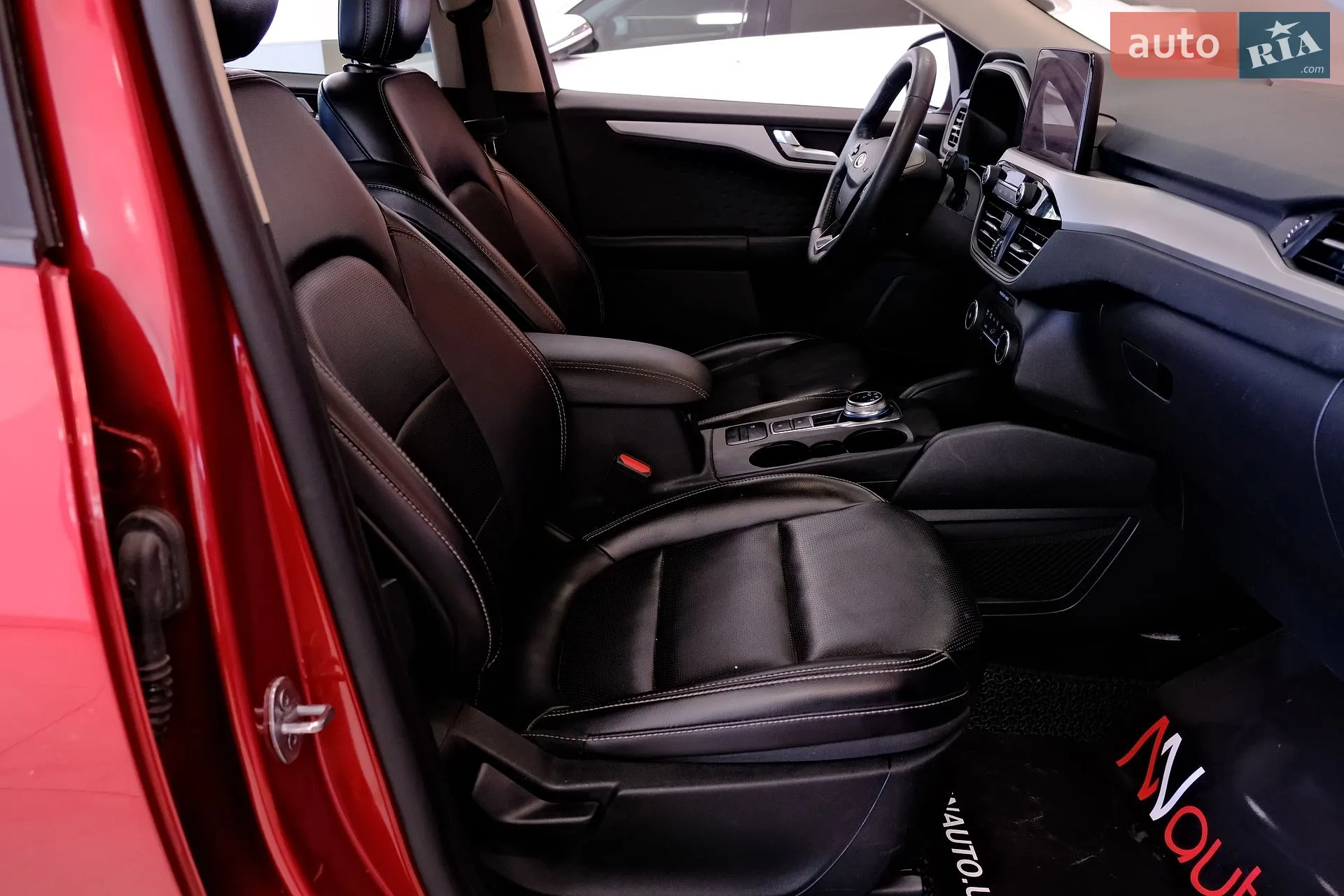 2020 Ford Escape - мініатюра 38