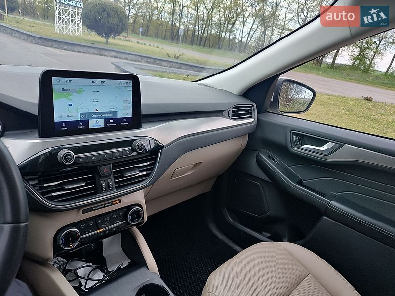 Внедорожник / Кроссовер Ford Escape 2022 в Смеле
