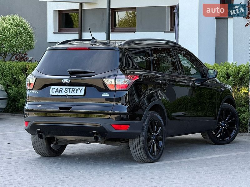 Внедорожник / Кроссовер Ford Escape 2018 в Стрые