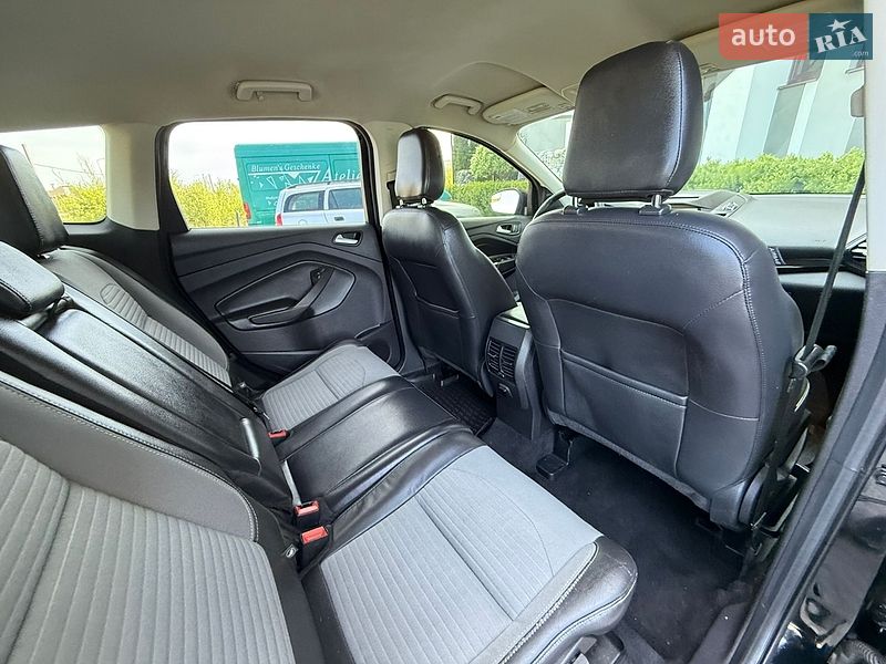 Внедорожник / Кроссовер Ford Escape 2018 в Стрые