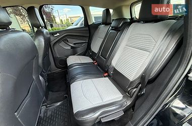 Внедорожник / Кроссовер Ford Escape 2018 в Стрые