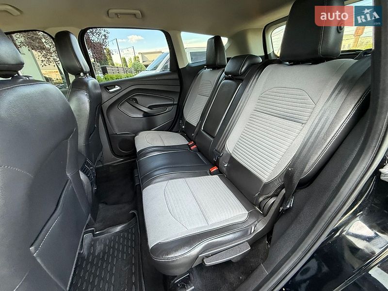 Внедорожник / Кроссовер Ford Escape 2018 в Стрые