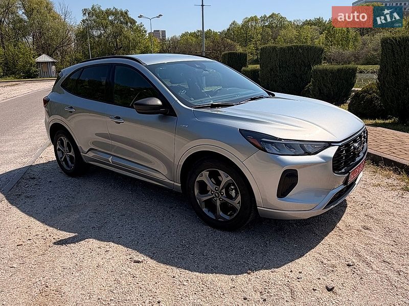 Позашляховик / Кросовер Ford Escape 2024 в Дніпрі