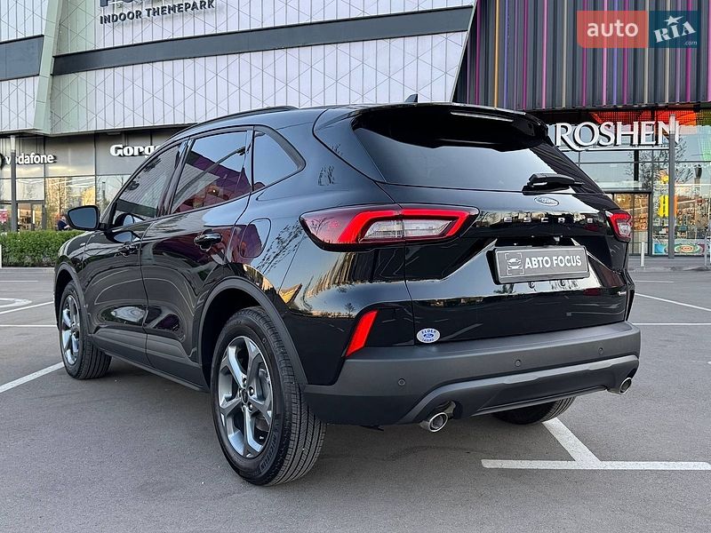 Внедорожник / Кроссовер Ford Escape 2025 в Киеве
