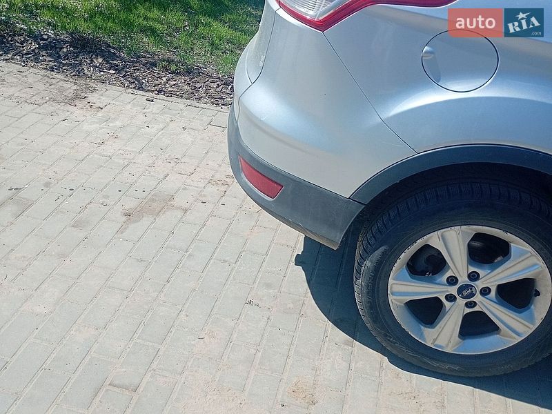 Позашляховик / Кросовер Ford Escape 2015 в Броварах