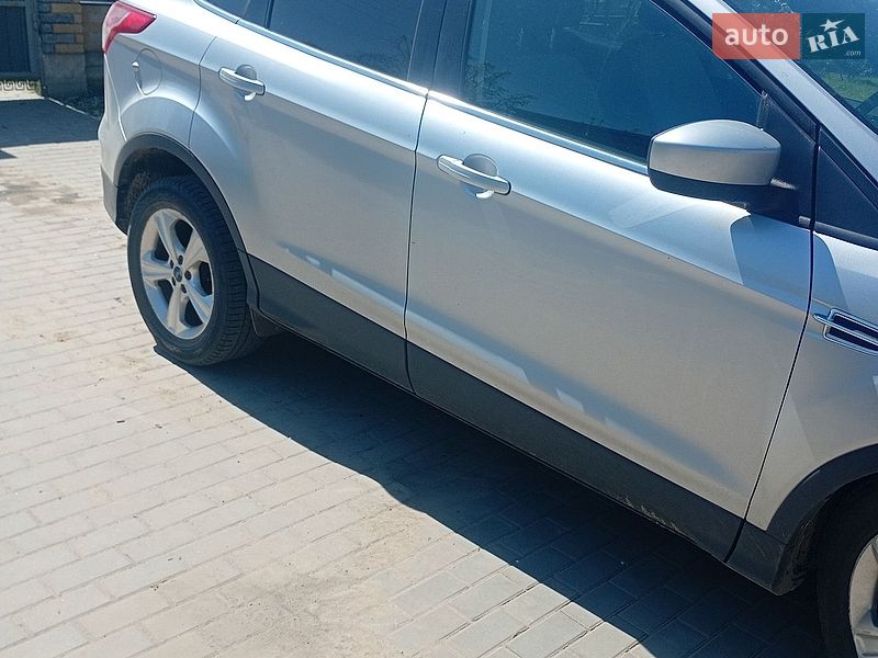 Позашляховик / Кросовер Ford Escape 2015 в Броварах