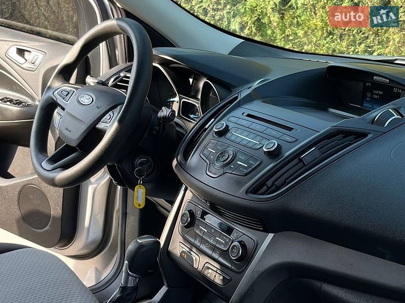 Позашляховик / Кросовер Ford Escape 2017 в Львові