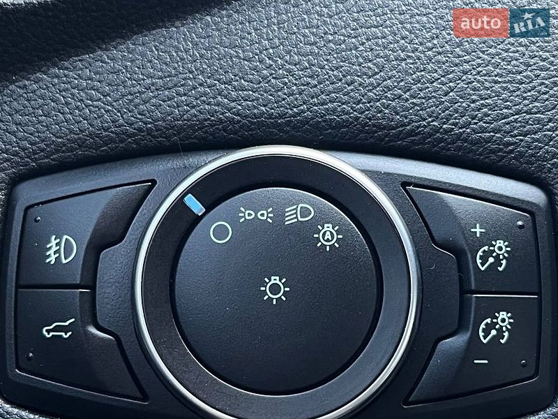 Позашляховик / Кросовер Ford Escape 2017 в Львові
