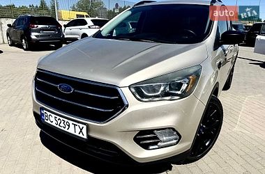 Внедорожник / Кроссовер Ford Escape 2017 в Львове