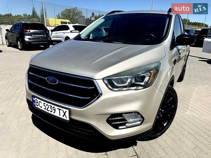 Внедорожник / Кроссовер Ford Escape 2017 в Львове