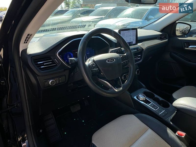 Внедорожник / Кроссовер Ford Escape 2021 в Киеве