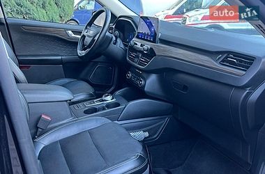 Внедорожник / Кроссовер Ford Escape 2020 в Одессе