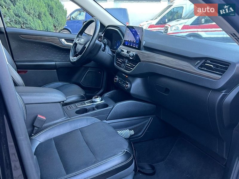 Внедорожник / Кроссовер Ford Escape 2020 в Одессе