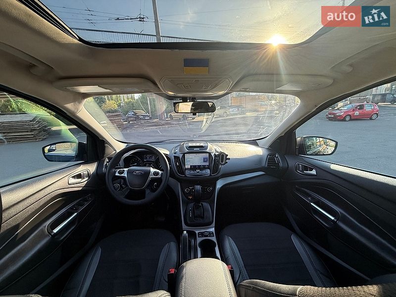 Позашляховик / Кросовер Ford Escape 2016 в Києві