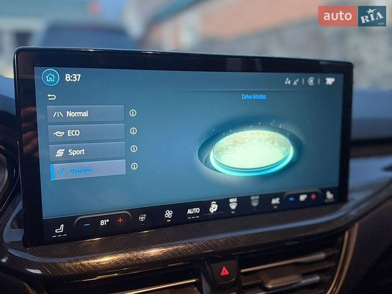 Внедорожник / Кроссовер Ford Escape 2023 в Гайвороне