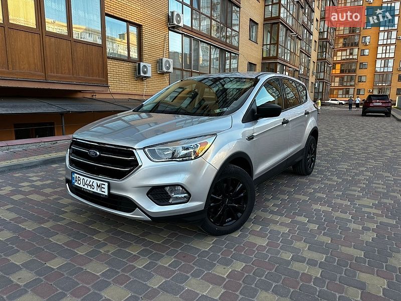 Позашляховик / Кросовер Ford Escape 2017 в Вінниці