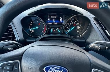 Позашляховик / Кросовер Ford Escape 2017 в Вінниці