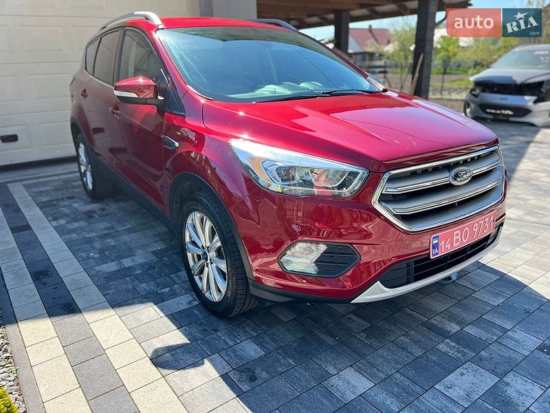 Внедорожник / Кроссовер Ford Escape 2017 в Каменке-Бугской