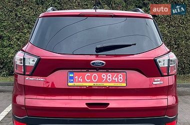 Позашляховик / Кросовер Ford Escape 2017 в Львові