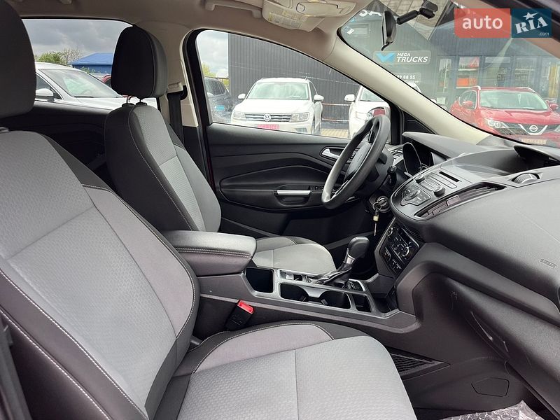 Позашляховик / Кросовер Ford Escape 2016 в Львові