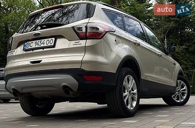Позашляховик / Кросовер Ford Escape 2016 в Трускавці