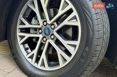 Позашляховик / Кросовер Ford Escape 2020 в Дрогобичі
