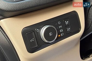 Позашляховик / Кросовер Ford Escape 2020 в Дрогобичі