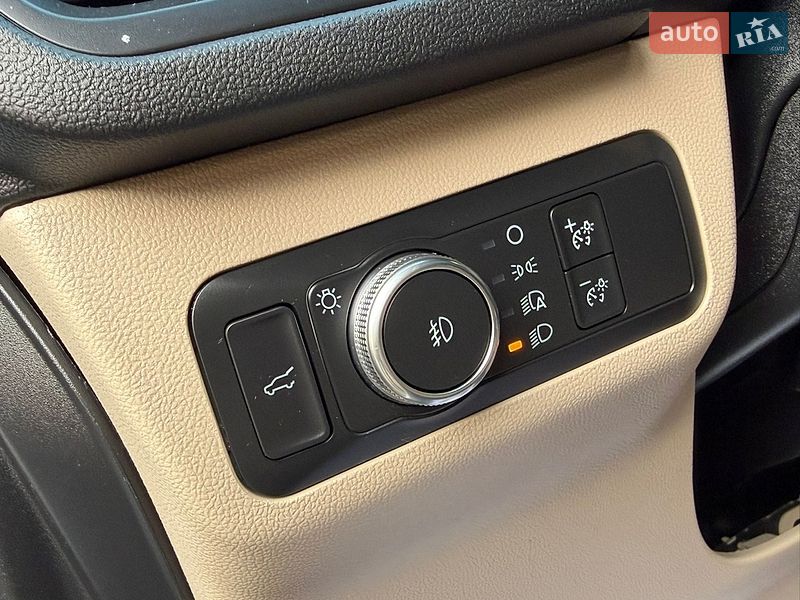 Позашляховик / Кросовер Ford Escape 2020 в Дрогобичі