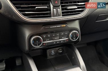Внедорожник / Кроссовер Ford Escape 2022 в Шептицькому
