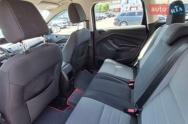 Позашляховик / Кросовер Ford Escape 2016 в Харкові