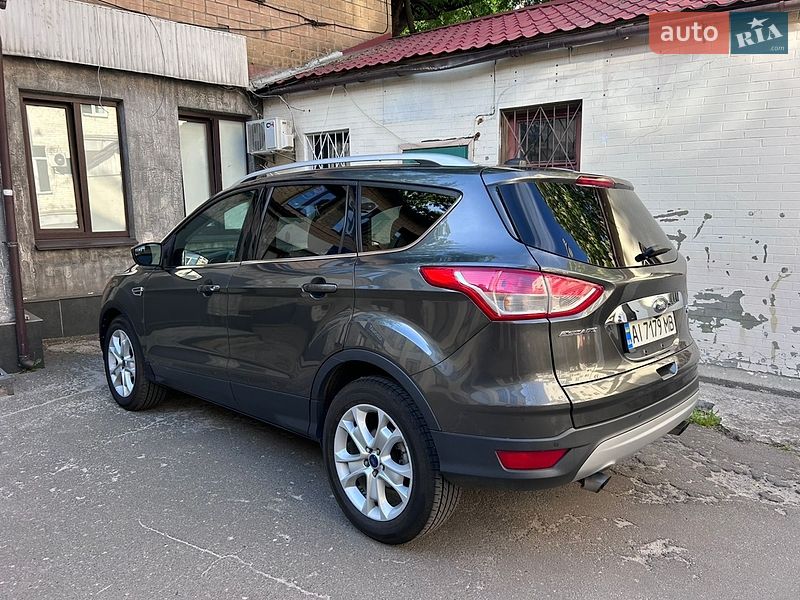 Внедорожник / Кроссовер Ford Escape 2015 в Киеве