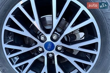 Внедорожник / Кроссовер Ford Escape 2022 в Черкассах