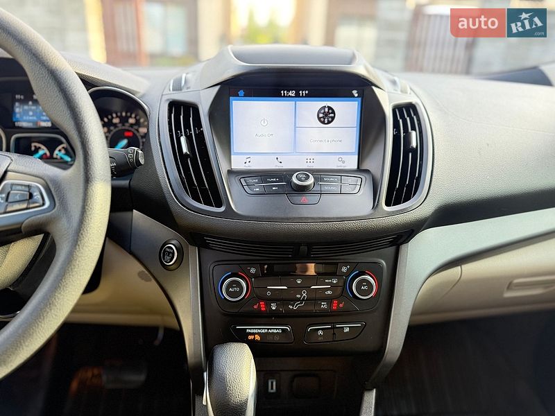 Внедорожник / Кроссовер Ford Escape 2019 в Ровно