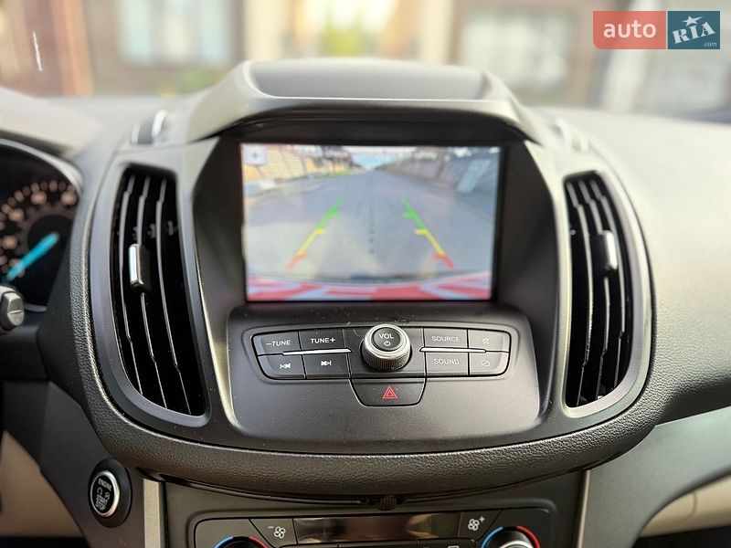 Внедорожник / Кроссовер Ford Escape 2019 в Ровно