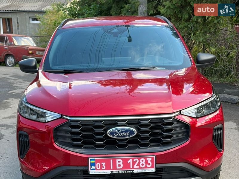Позашляховик / Кросовер Ford Escape 2025 в Рівному