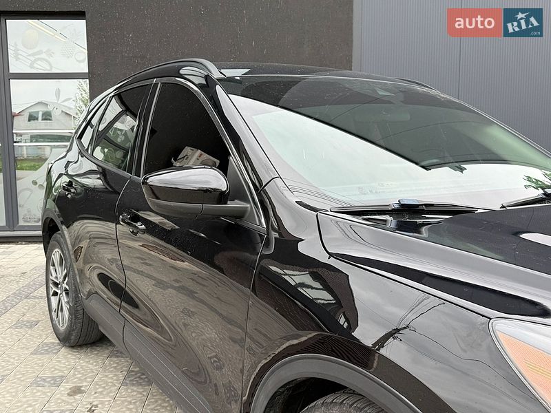 Внедорожник / Кроссовер Ford Escape 2020 в Тернополе