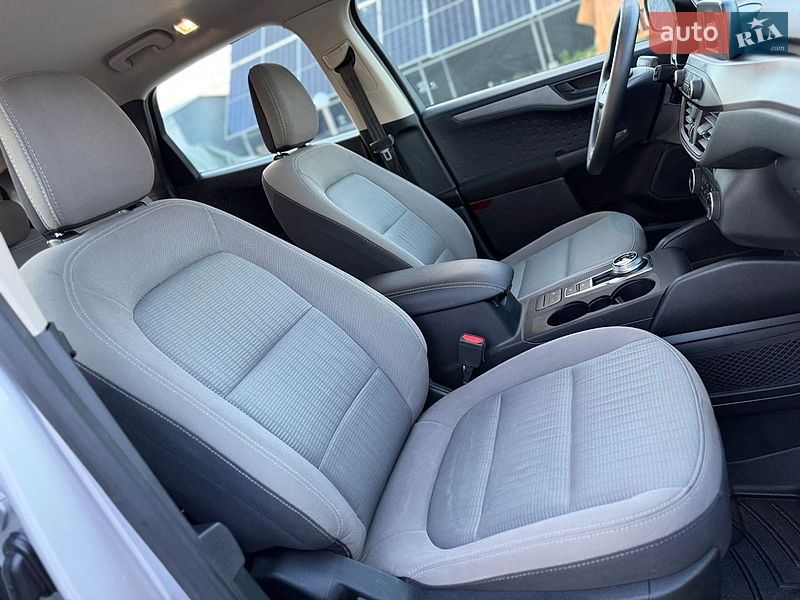 Внедорожник / Кроссовер Ford Escape 2020 в Владимире