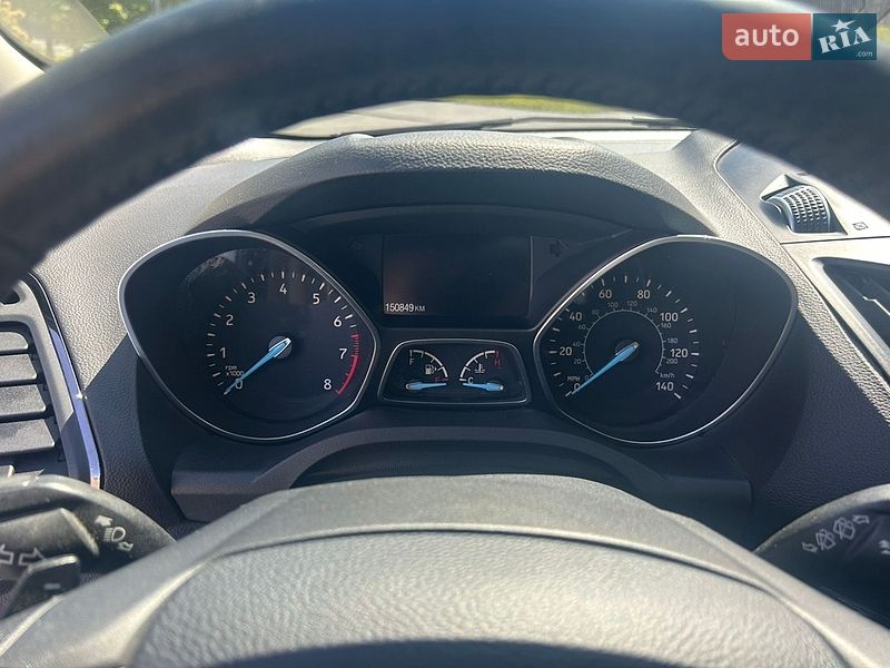 Внедорожник / Кроссовер Ford Escape 2017 в Светловодске