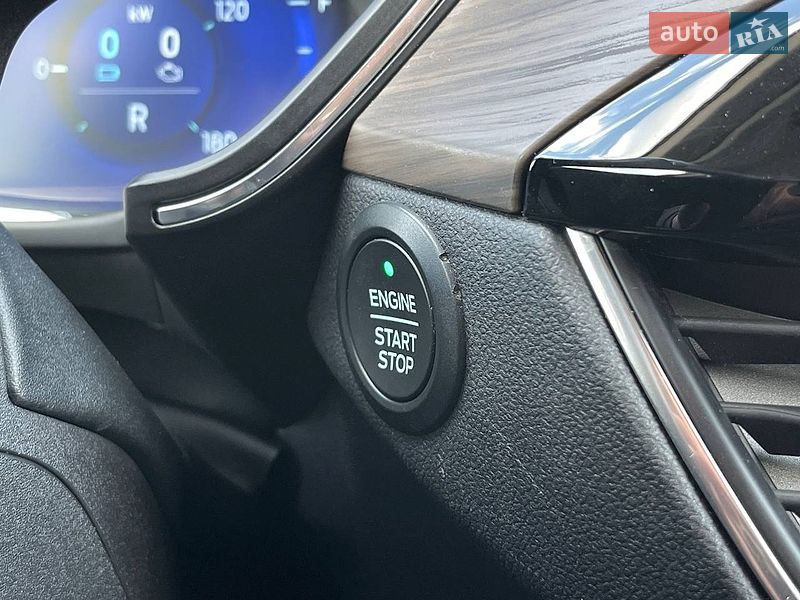 Внедорожник / Кроссовер Ford Escape 2020 в Киеве
