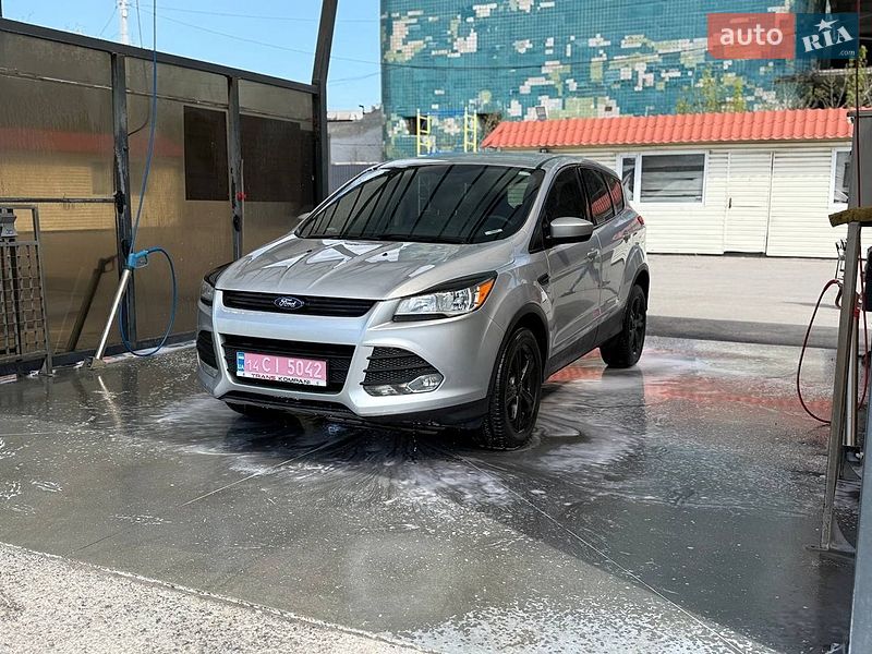 Внедорожник / Кроссовер Ford Escape 2013 в Днепре