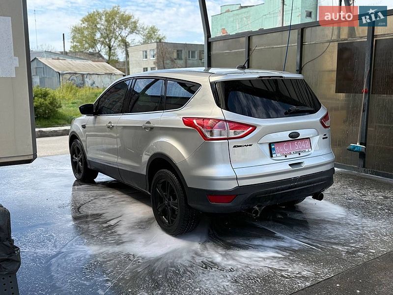 Внедорожник / Кроссовер Ford Escape 2013 в Днепре