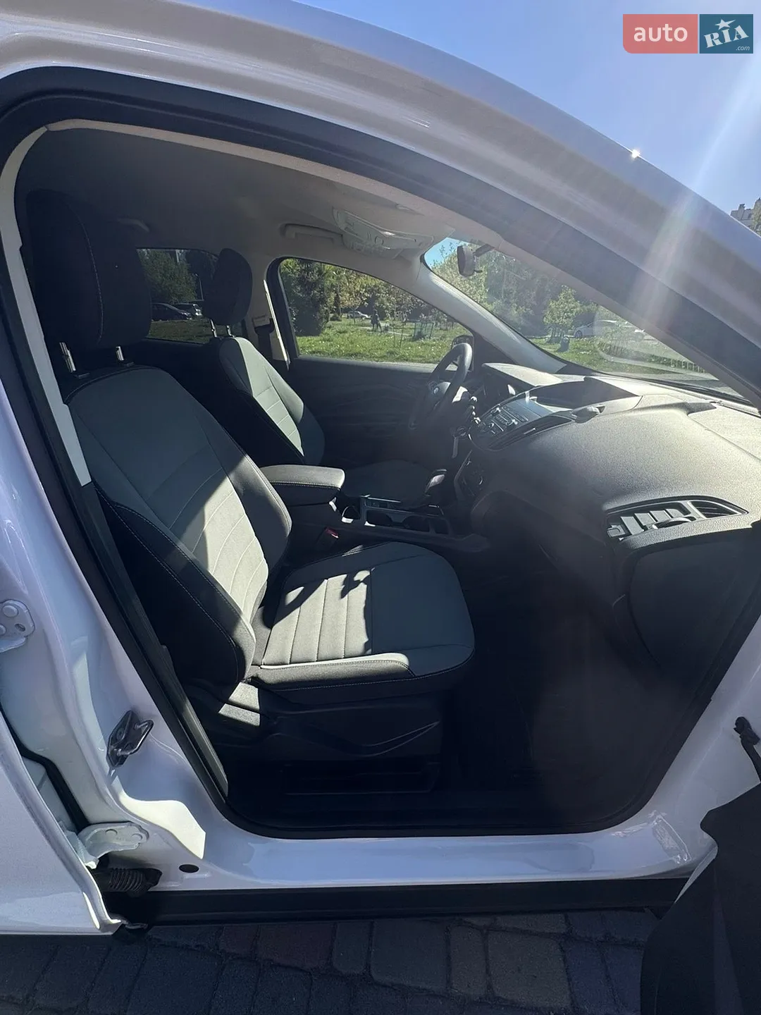 2019 Ford Escape - мініатюра 2